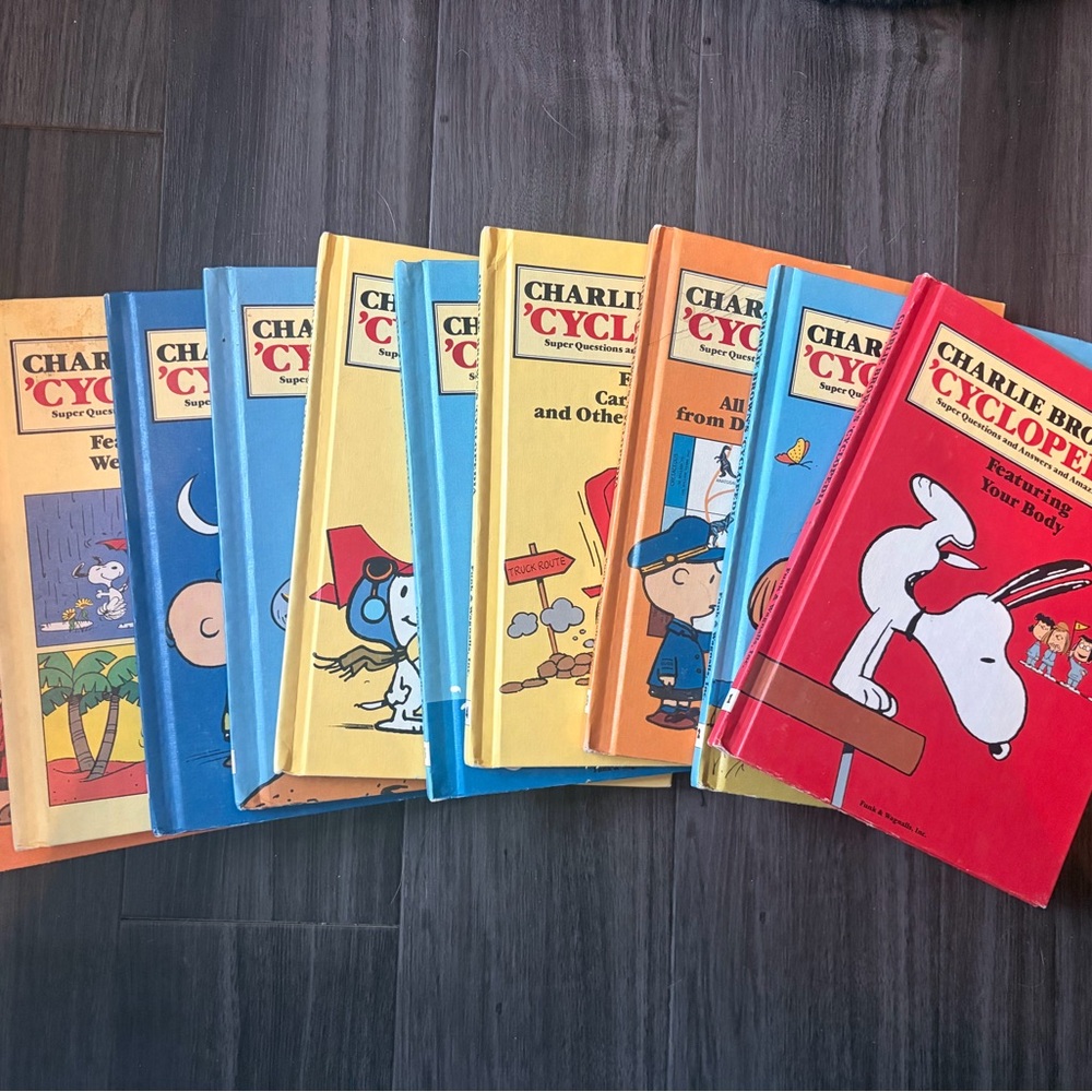 Charlie Brown Cyclopedia Book Set